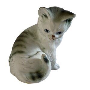Vintage Lefton Grey & White Stripped Tiger Cat Kitten Bone China Figure